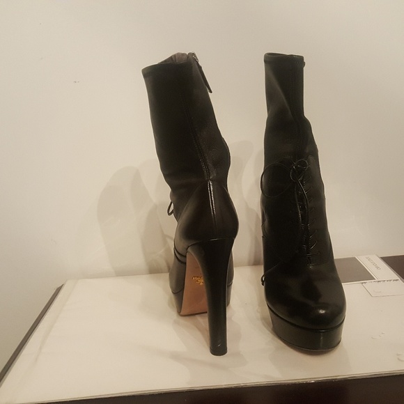 Gorgeous Prada booties - Picture 2 of 3